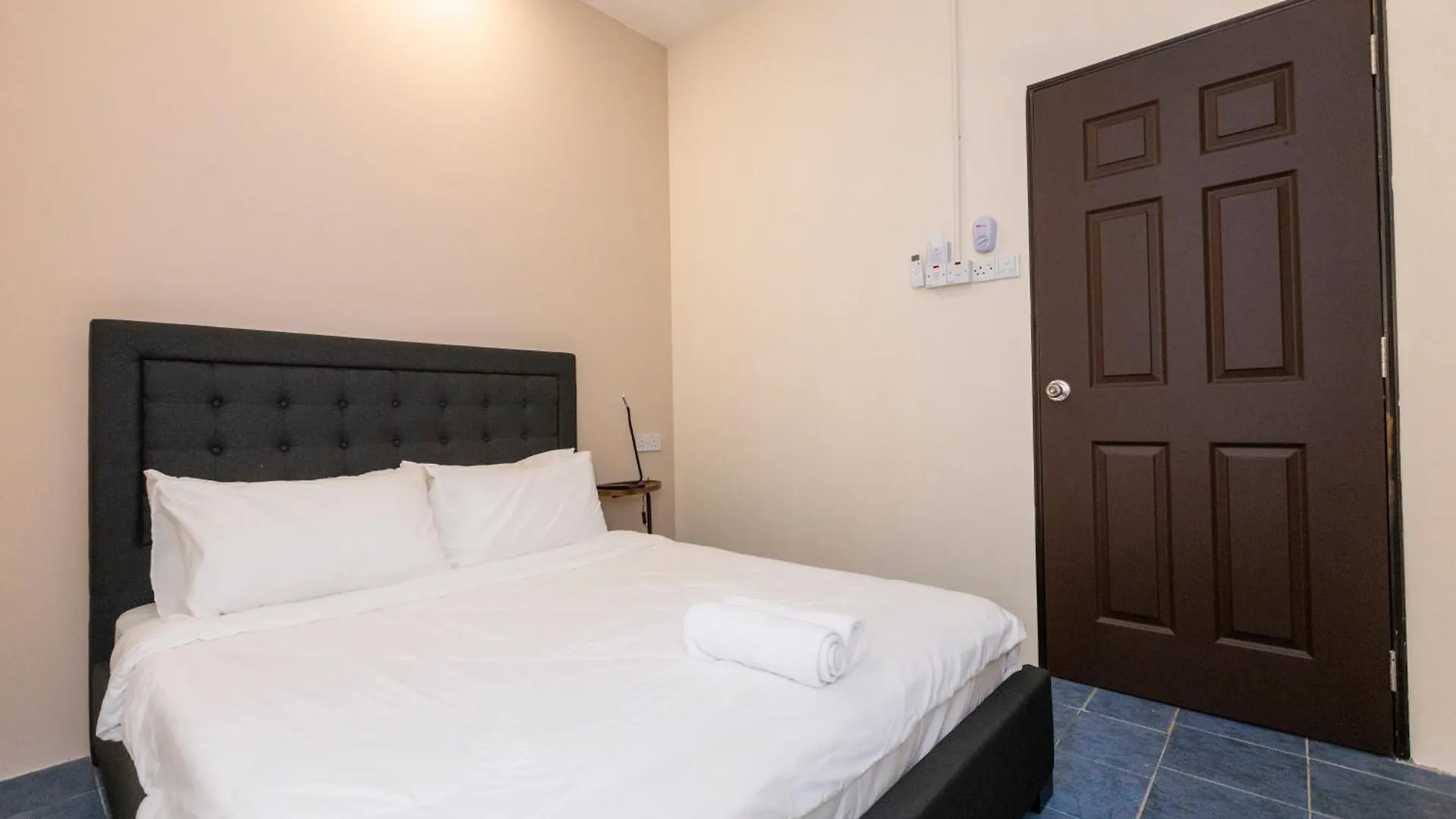 Bahari 58 Hotel George Town 0*,  Malaysia